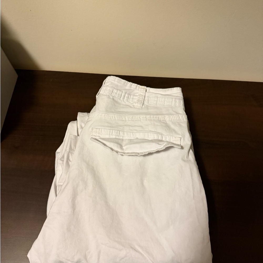 NEW! Garage white cargo pants - Picture 8 of 8